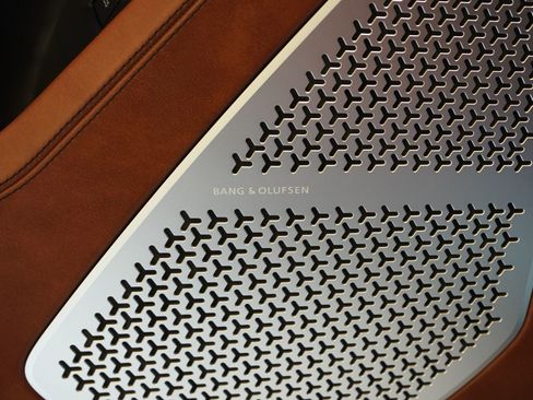 Used 2021 Lamborghini Urus Base image 42