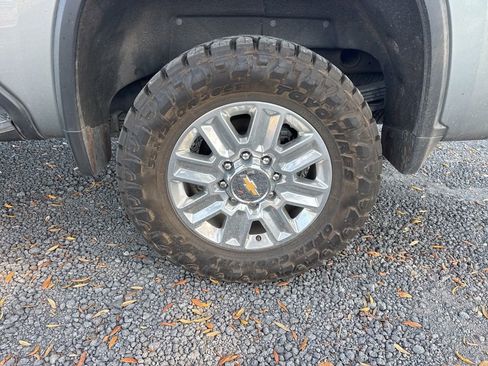 Used 2025 Chevrolet Silverado 2500 High Country w/ High Country Premium Package image 14