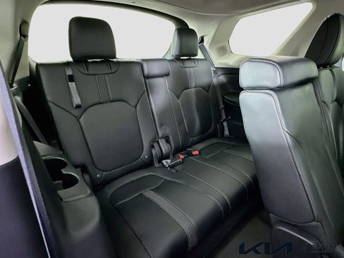 Used 2023 Honda Pilot Touring image 26