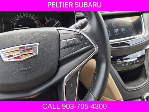Used 2019 Cadillac XT5 FWD image 32