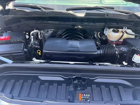 Used 2024 GMC Sierra 1500 SLT image 9