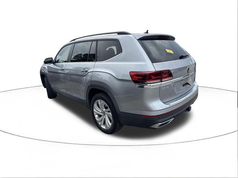 Used 2021 Volkswagen Atlas SE FWD image 3