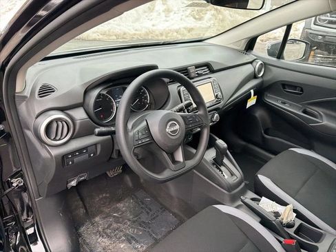 Used 2025 Nissan Versa S w/ Trunk Package FWD image 18