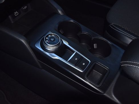 Used 2024 Ford Escape SE image 30