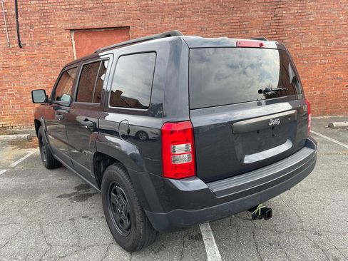 Used 2016 Jeep Patriot Sport image 5