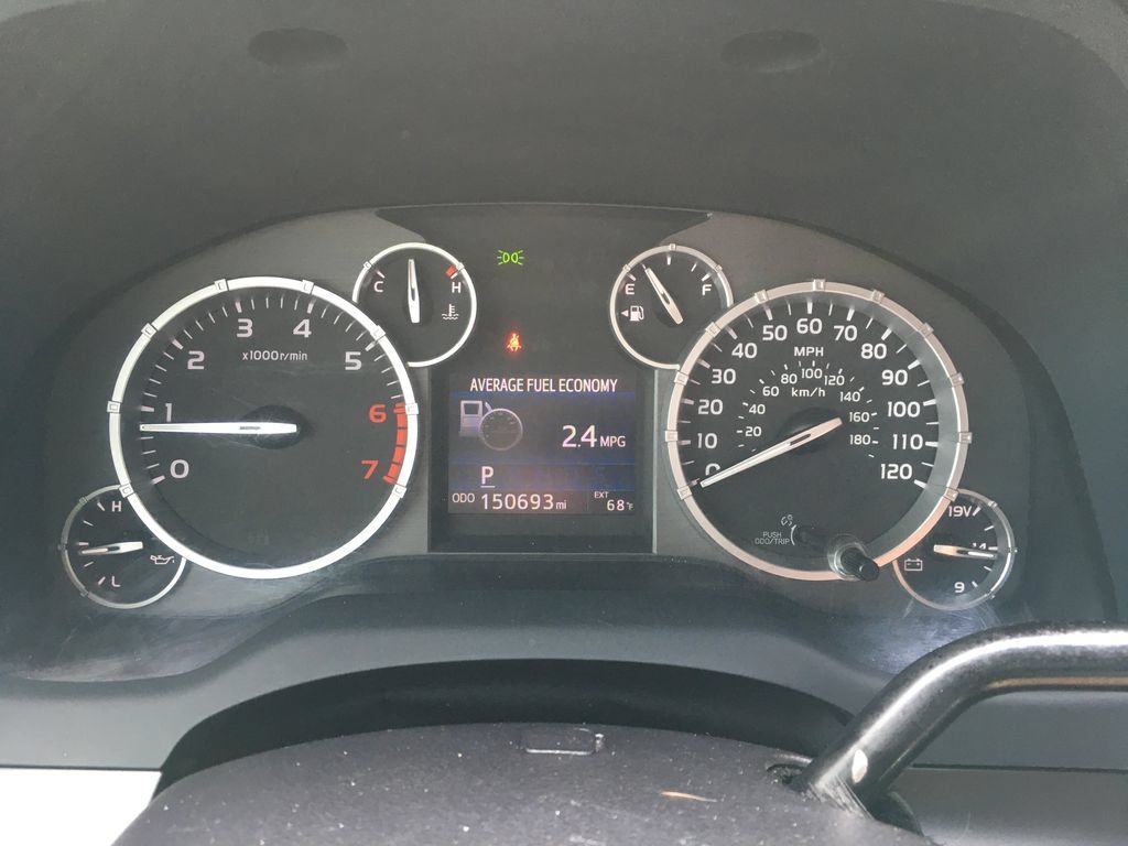 Used 2016 Toyota Tundra SR5 AWD/4WD image 2