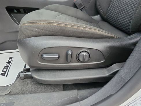 Used 2019 GMC Terrain SLE image 22