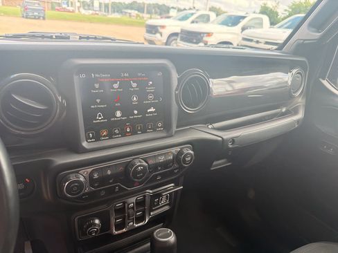 Used 2022 Jeep Gladiator Sport AWD/4WD image 20