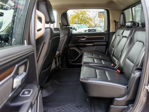 Used 2021 RAM 1500 Laramie image 12