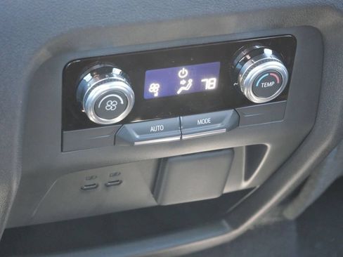 New 2026 GMC Acadia Elevation w/ Elevation Premium Package AWD/4WD image 40