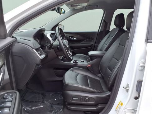 Used 2024 GMC Terrain SLT AWD/4WD image 16