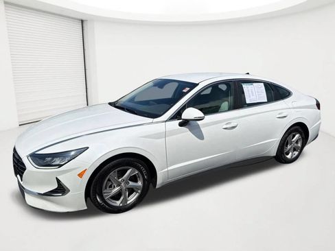 Used 2022 Hyundai Sonata SE FWD image 1