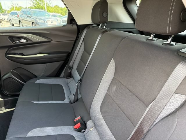 Used 2026 Chevrolet TrailBlazer LT w/ LT Cold Weather Package FWD image 22