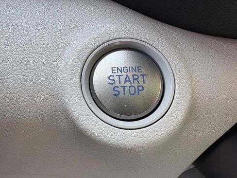 New 2026 Hyundai Venue SEL FWD image 24