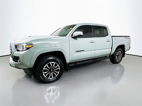 Used 2023 Toyota Tacoma TRD Sport image 3