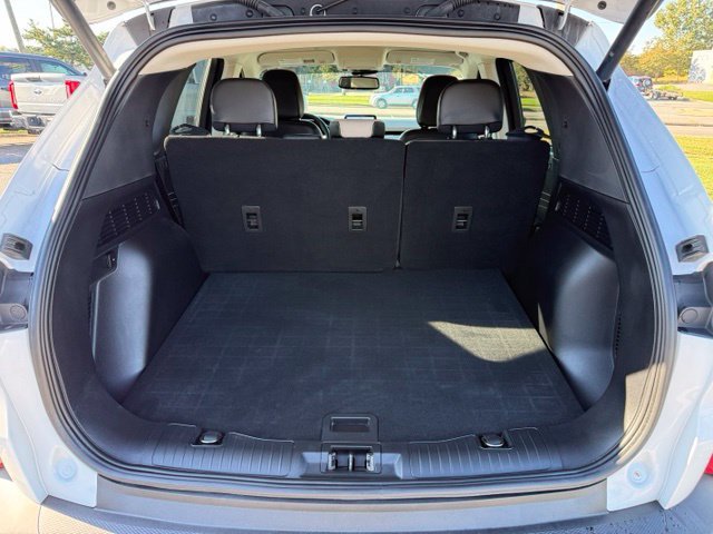 Used 2022 Ford Escape SEL FWD image 8