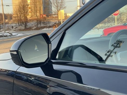 Certified 2026 BMW 530i xDrive w/ M Sport Package image 26