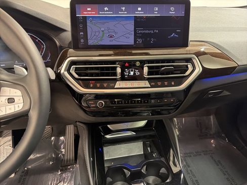 Used 2023 BMW X4 xDrive30i w/ Premium Package image 16