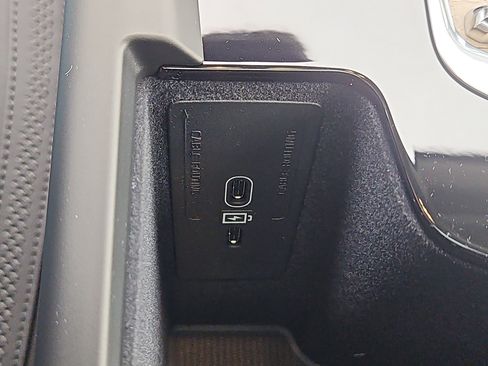 New 2026 Volvo XC60 B5 Plus w/ Protection Package Premier image 8