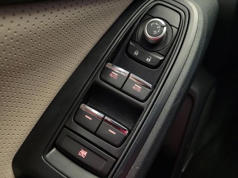 Used 2021 Subaru Impreza 2.0i Limited image 27