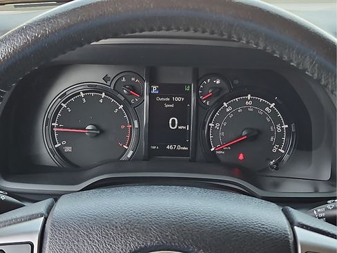 Used 2023 Toyota 4Runner SR5 Premium w/ Moonroof Package AWD/4WD image 18