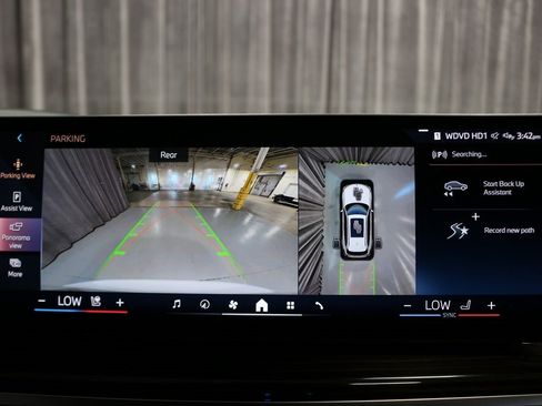 Certified 2024 BMW X5 xDrive40i w/ M Sport Package image 23