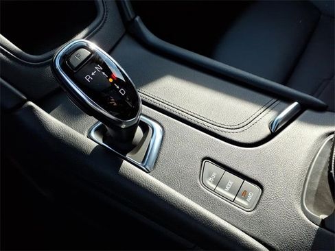 Used 2019 Cadillac XT5 Platinum image 19