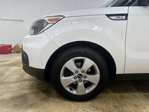 Used 2019 Kia Soul FWD image 18