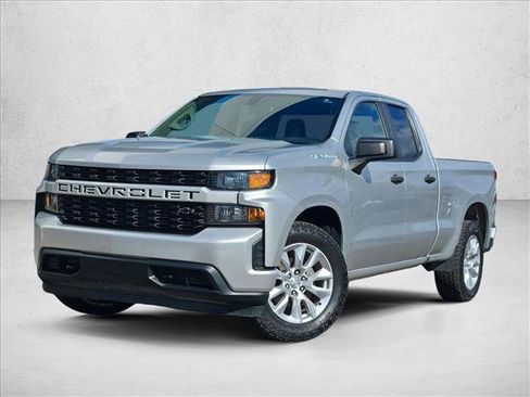 Used 2019 Chevrolet Silverado 1500 Custom w/ Trailering Package RWD image 4