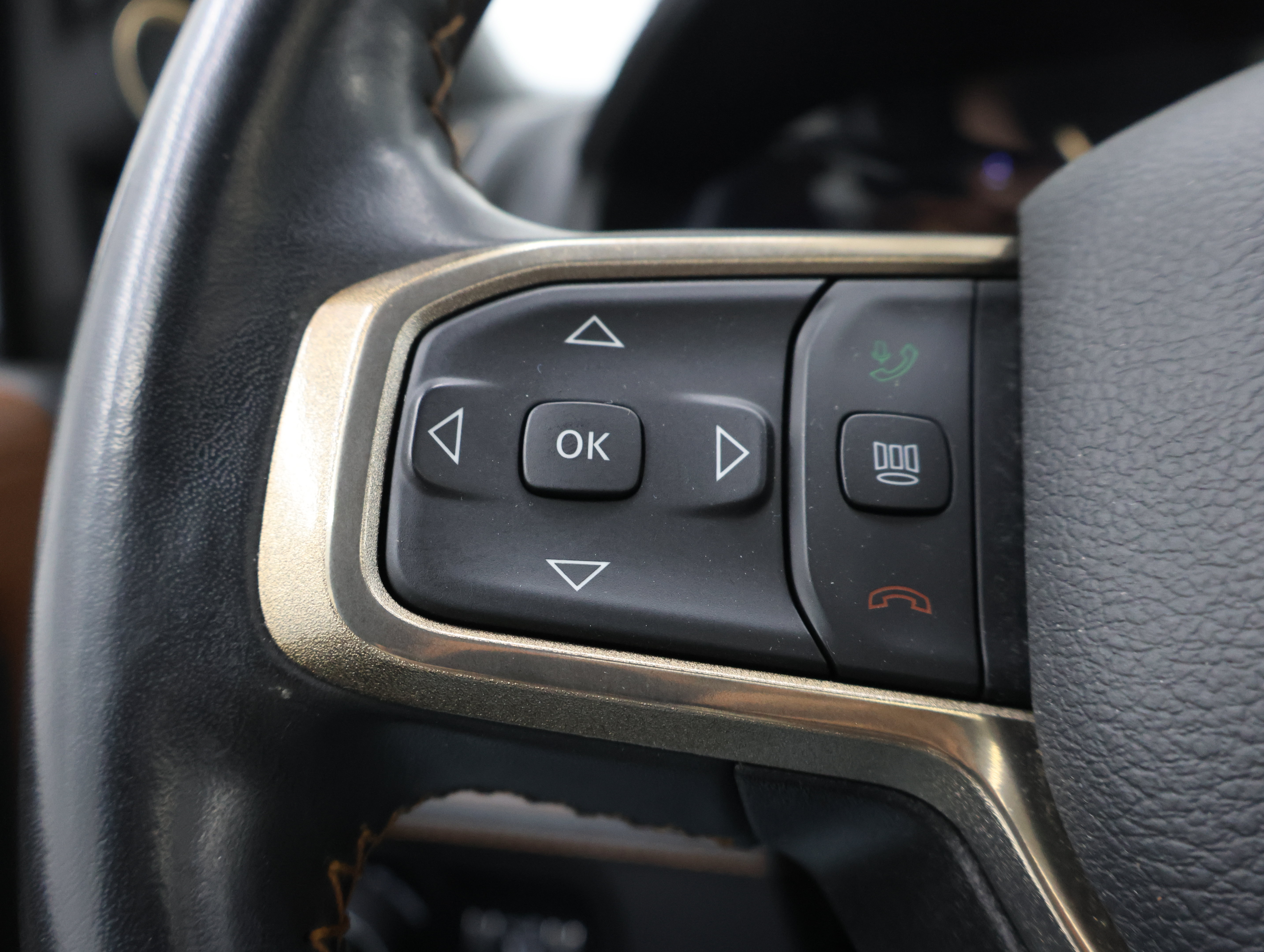 Used 2023 RAM 3500 Limited AWD/4WD image 16