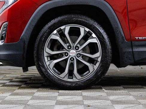 Used 2019 GMC Terrain SLT w/ Preferred Package image 46