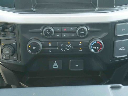 Used 2025 Ford F350 XLT w/ 360-Degree Camera Package AWD/4WD image 8