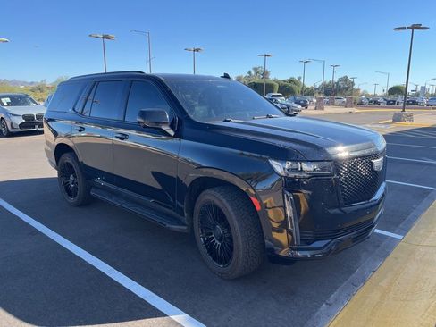 Used 2023 Cadillac Escalade Sport image 2