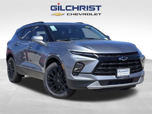 New 2026 Chevrolet Blazer LT w/ LPO, Black Grille Bar Package FWD image 1