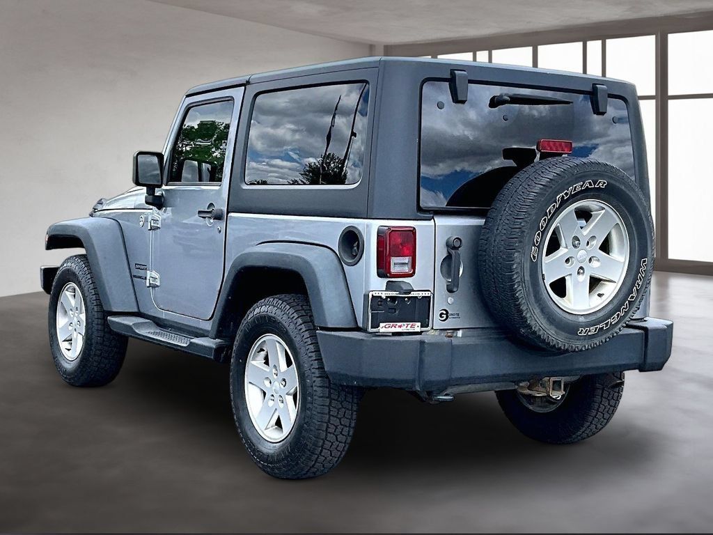 Used 2013 Jeep Wrangler Sport AWD/4WD image 13