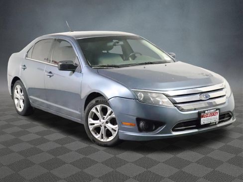 Used 2012 Ford Fusion SE FWD image 2