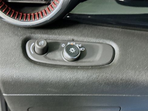 Used 2024 Chevrolet Trax RS w/ Driver Confidence Package image 17