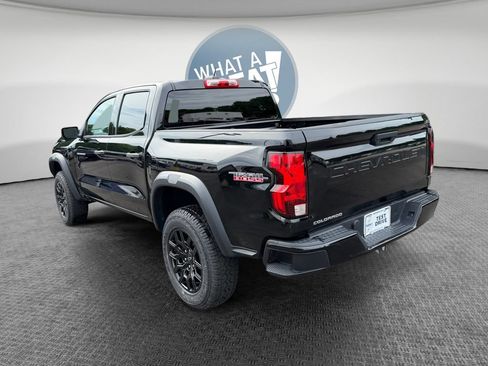 Used 2023 Chevrolet Colorado Trail Boss AWD/4WD image 6