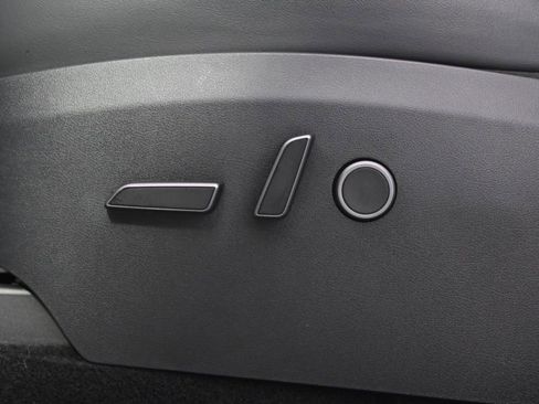 Used 2023 Tesla Model Y Long Range image 14