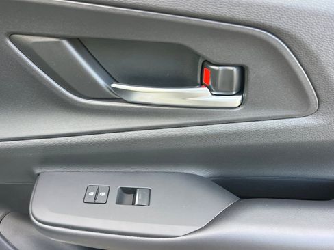 New 2026 Toyota Prius FWD image 20