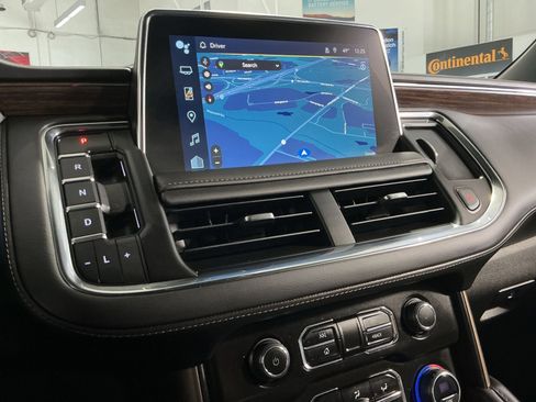 Used 2023 Chevrolet Tahoe High Country w/ Premium Package 2 image 28