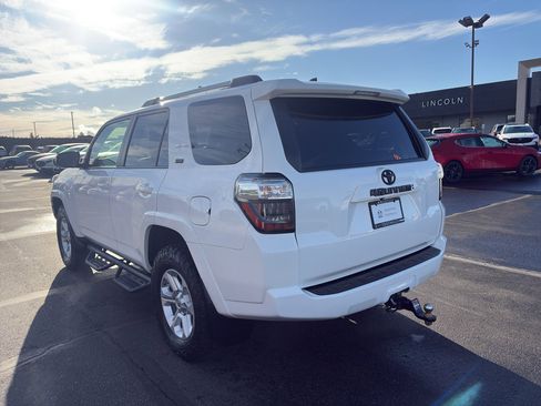 Used 2021 Toyota 4Runner SR5 Premium w/ Moonroof Package image 5