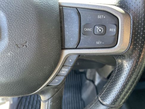 Used 2024 RAM 2500 Tradesman w/ Chrome Appearance Group image 16