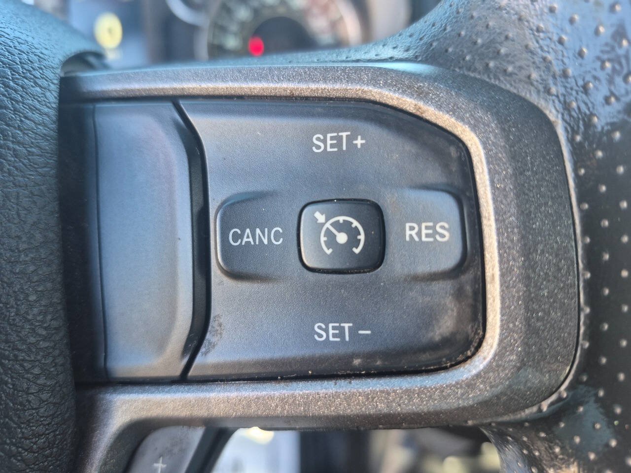 Used 2024 RAM 2500 Tradesman w/ Chrome Appearance Group AWD/4WD image 16