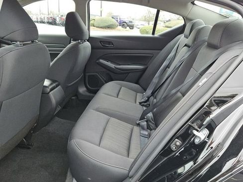 Used 2024 Nissan Altima 2.5 SV image 4