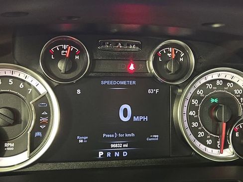 Used 2018 RAM 1500 Laramie w/ Convenience Group AWD/4WD image 17