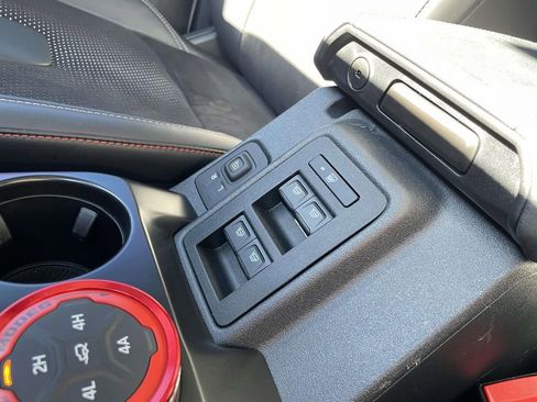 Used 2025 Ford Bronco Raptor w/ Interior Carbon Fiber Pack image 23