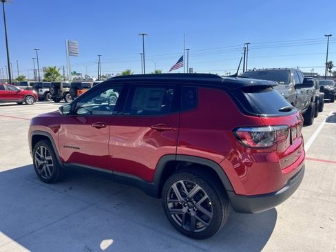 New 2026 Jeep Compass Limited image 5