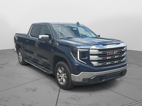 Used 2022 GMC Sierra 1500 SLT w/ SLT Premium Plus Package AWD/4WD image 3