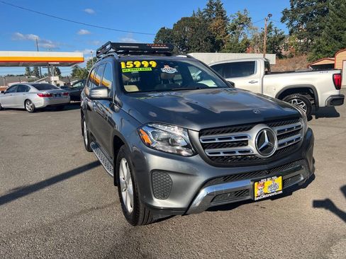 Used 2018 Mercedes-Benz GLS 450 4MATIC image 21
